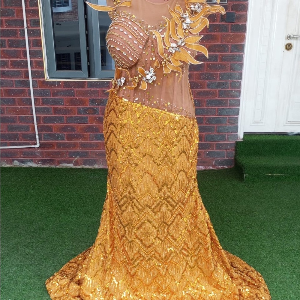 Elegant Gold Evening Wedding Prom Mermaid Gown